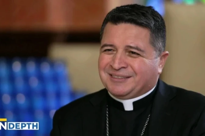 Obispo Evelio Menjívar