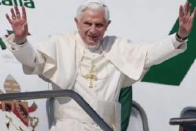 Desde Barajas: El Papa pide a jóvenes no avergonzarse de Dios