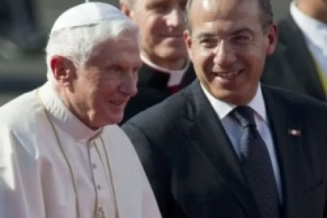 Benedicto XVI se reunió con presidente Calderón