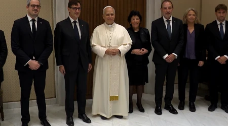 El Papa León XIV junto al presidente de la Generalidad de Cataluña, en audiencia privada.