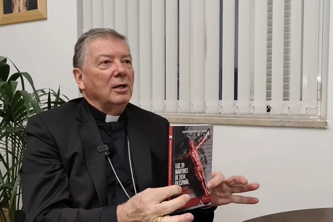 Mons. Juan Antonio Martínez Camino, Obispo Auxiliar de Madrid.