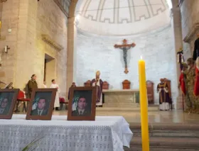 Obispos de Chile expresan su conmoción ante el triple crimen de Carabineros