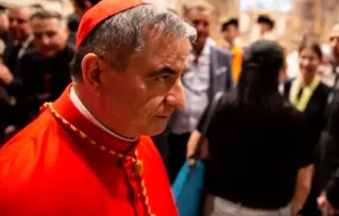Cardenal Angelo Becciu. Crédito: Daniel Ibáñez.