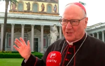 El Cardenal Timothy Dolan, Arzobispo Emérito de Nueva York, en una entrevista con EWTN en la Basílica San Pablo de Extramuros en Roma.