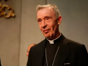 Cardenal Ladaria cumple 80 años y se reduce el número de votantes en un futuro cónclave