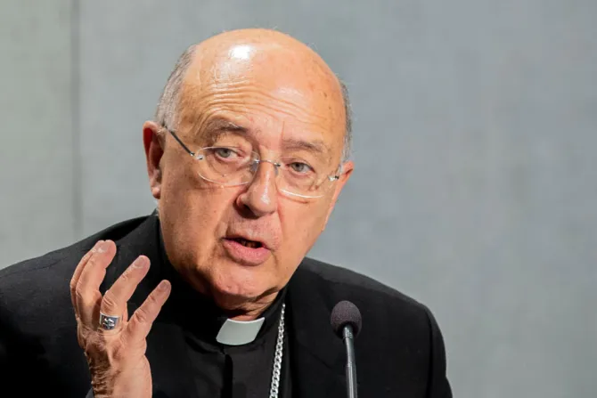 Cardenal jesuita Pedro Barreto renuncia a los 80 años