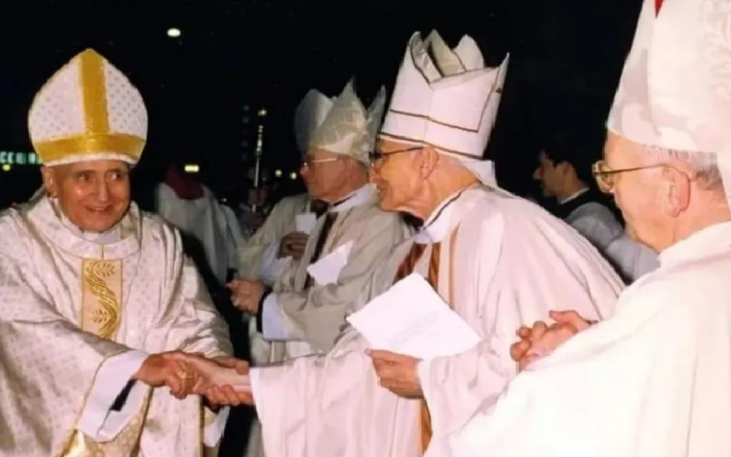Cardenal Pironio con sus hermanos obispos?w=200&h=150