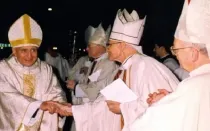 Cardenal Pironio con sus hermanos obispos