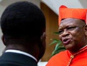 La Iglesia Católica en República Democrática del Congo denuncia “trato degradante” al Cardenal Ambongo en aeropuerto