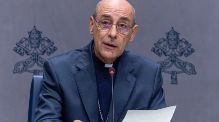 El prelado argentino durante la presentación