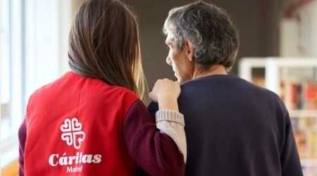 Cáritas Española ayudó a 2,5 millones de personas en 2023.