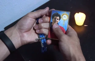 Orción por la intercesión de Carlo Acutis. Crédito: EWTN noticias