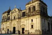 La dictadura puso en ring de box afuera de la Catedral de León en Nicaragua 22042024