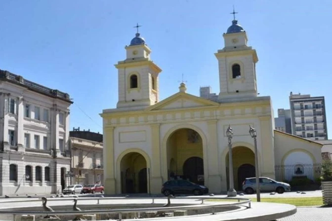 La Catedral de Santa Fe de la Vera Cruz en Argentina. 01092025