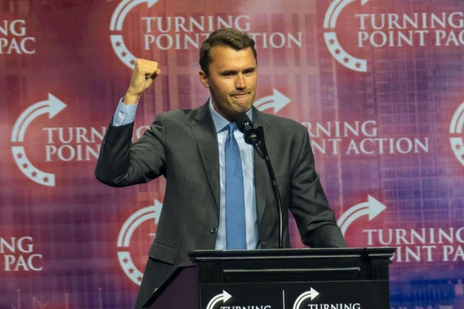 Charlie Kirk, activista conservador aliado de Trump.