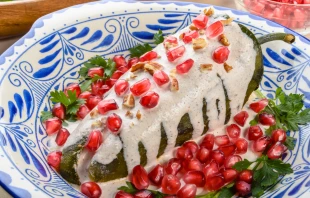 Chile en nogada Crédito: Agcuesta / Canva