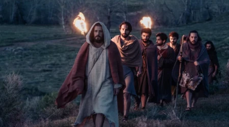 Jesús y los discípulos en la quinta temporada de "The Chosen".