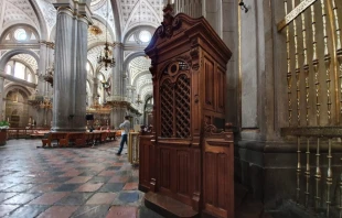 Confesionario en la Catedral de Puebla de los Ángeles, en México. Crédito: David Ramos/ACI Prensa.