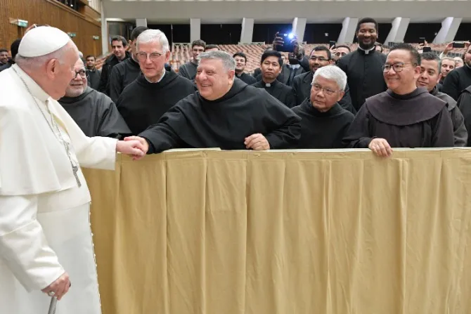 El Papa Francisco explica 5 actitudes que debe tener un confesor