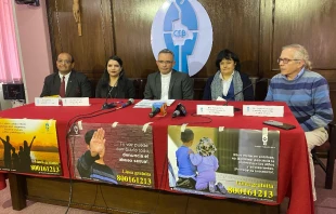 Comisiones de la CEB en conferencia de prensa Crédito: Abel Camasca/ACI Prensa