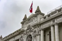 Fachada exterior del edificio del Congreso del Perú