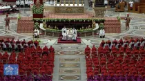 El Papa Francisco y cardenales en el consistorio ordinario. Crédito: Captura de Vatican Media
