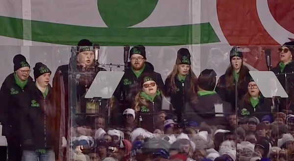 El coro se presenta en la Marcha por la Vida de 2026. Crédito: EWTN.