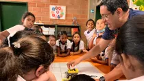 Coromoto 2020 busca empoderar a los profesores de las comunidades más necesitadas del país.