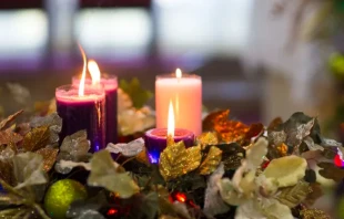 Corona de Adviento. Crédito: Cathopic.