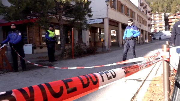 Autoridades precintan los alrededores del establecimiento que ardió en Nochevieja. Crédito: M6/CNN