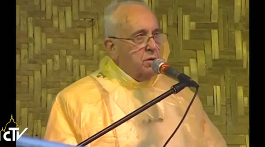 Papa Francisco en Misa en Tacloban. Foto: Captura de video / CTV?w=200&h=150