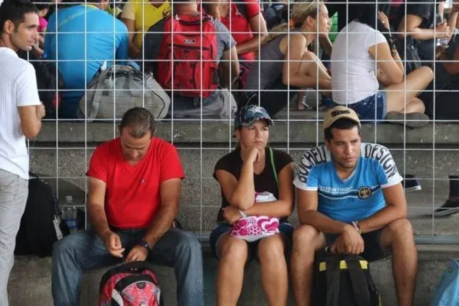 Papa Francisco pide solucionar drama de cubanos migrantes varados en Costa Rica