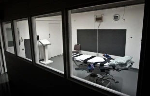 Cámara de inyección letal en la prisión estatal de Oklahoma, 7 de mayo de 2010. Crédito: Josh Rushing vía Flickr (CC BY-NC-SA 2.0).