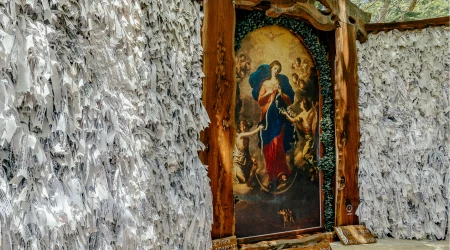 Santuario de la Virgen Desatanudos en Cancún, México