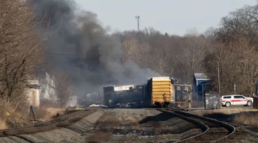Descarrilamiento de tren en Ohio. Crédito: Dustin Franz/AFP via Getty Images?w=200&h=150