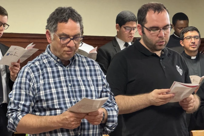 Francisco José (Patxi) Antón y su hijo Josu serán ordenados diáconos el mismo día en Vitoria (España).