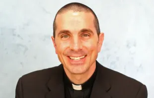 El P. James Ruggieri ha sido nombrado nuevo Obispo de Portland. Crédito: Diócesis de Providencia