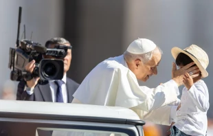 El Papa León XIV presidió este miércoles su última Audiencia General antes de la pausa estival Crédito: Daniel Ibañez/EWTN News
