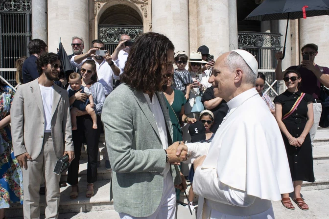 Jonathan Roumie en su encuentro con el Papa León XIV este miércoles