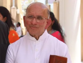 El “Padre Pío” de Kuwait comparte su apasionante historia