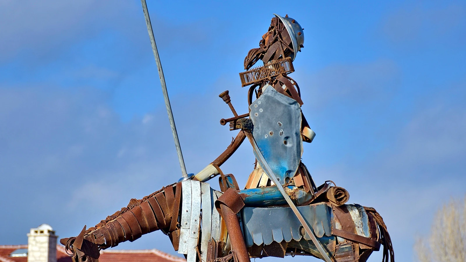 El mismo Cervantes, veterano de la Batalla de Lepanto, hace que su protagonista se refiriera a sí mismo como “católico y fiel cristiano”, y en la novela abundan las referencias a Jesucristo, la Santísima Virgen y a la Iglesia.?w=200&h=150