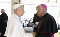 El arzobispo de Tarragona saludó al Papa tras la Audiencia General del miércoles 8 de octubre