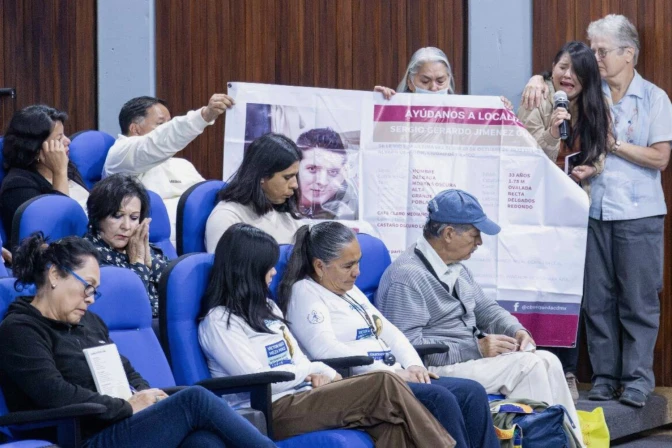 Arquidiócesis de México sostuvo un encuentro con familiares de desaparecidos