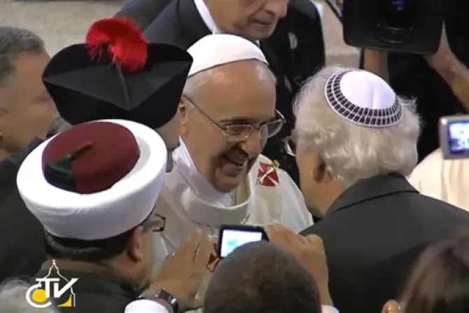 VIDEO: Papa Francisco improvisa en Aparecida encuentro interreligioso