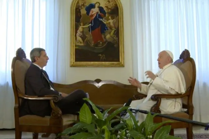 El Papa Francisco en entrevista con Gianmarco Chiocci, director del noticiario italiano TG1.