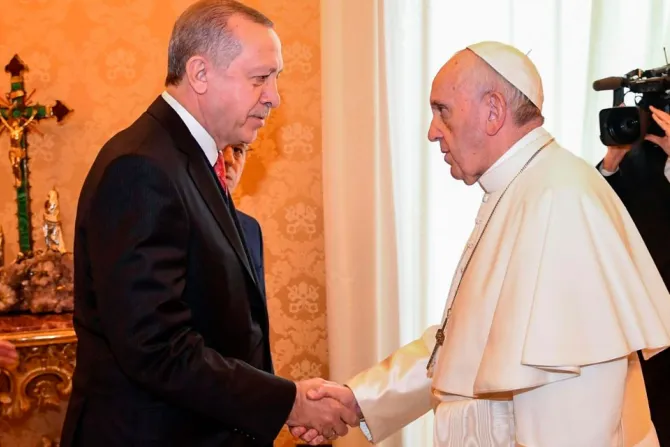 Presidente de Turquía, Recep Tayyip Erdoğan, y el Papa Francisco.