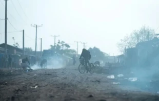 Miembros de la Conferencia Episcopal Católica de Etiopía (CBCE) condenaron enérgicamente los ataques perpetrados en la región de Oromía a finales de octubre de 2025, que causaron la muerte de personas y la destrucción de propiedades pertenecientes a miembros de la comunidad católica. Crédito: Consejo Mundial de Iglesias