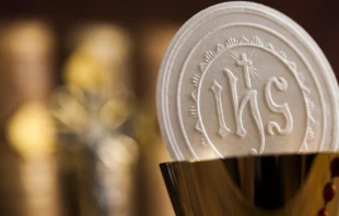 Santa Eucaristía. Crédito: Shutterstock