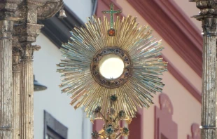 Foto referencial de la Eucaristía Crédito: Pixabay