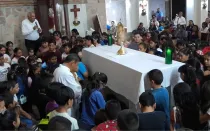 Adoración eucarística con niños en Durango, México.